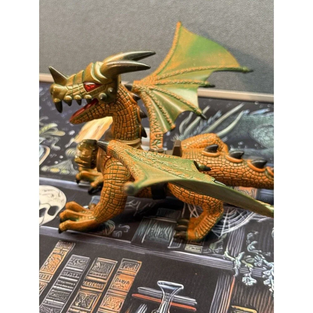 MEGA BLOKS Krystal Wars Orange/Green Dragon With Krystal